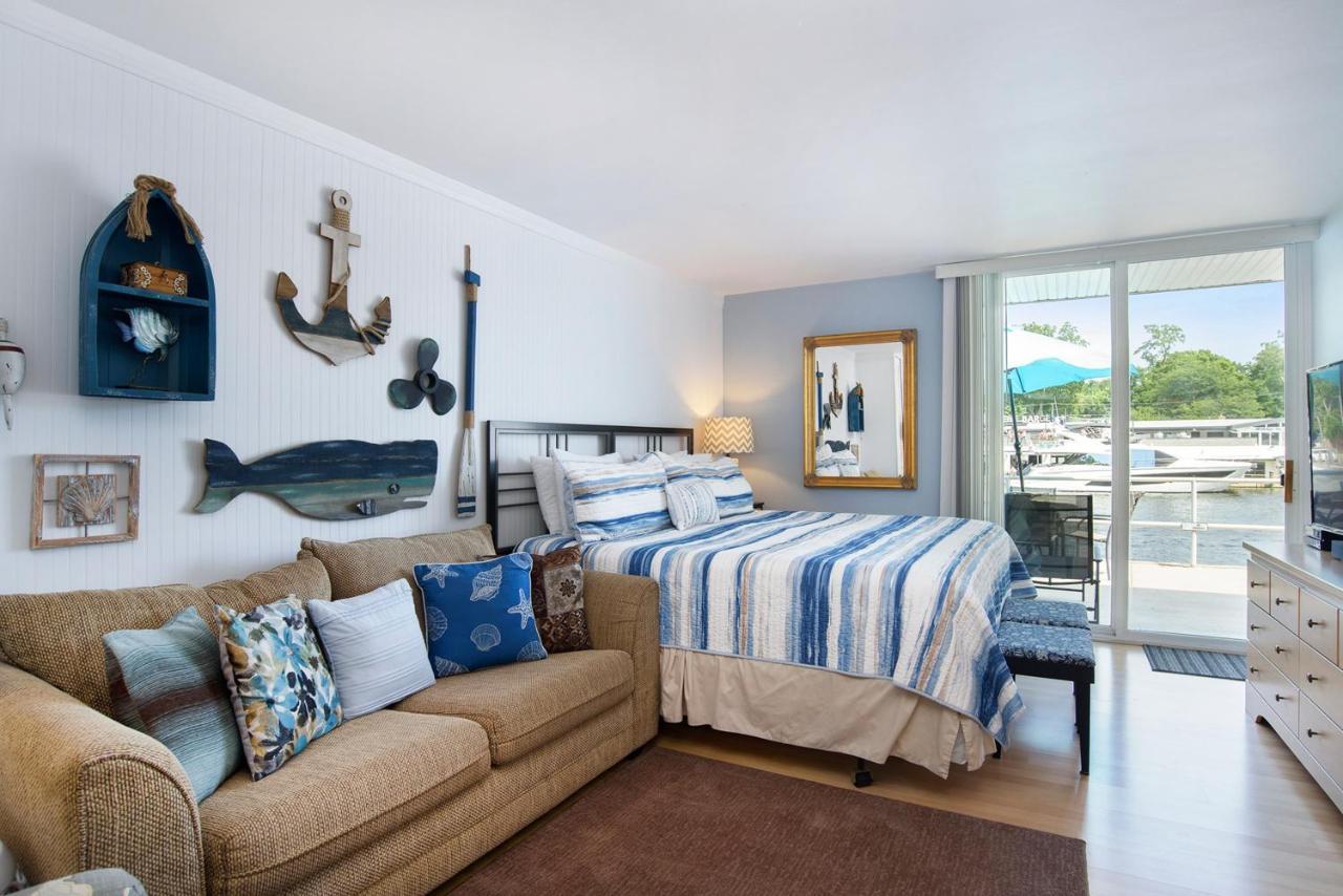 Waterside Suites Saugatuck Buitenkant foto