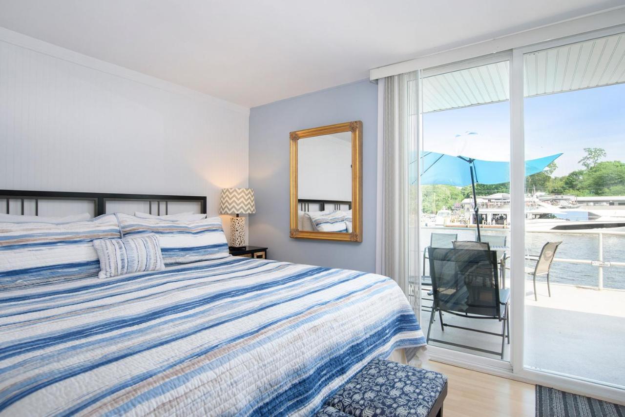 Waterside Suites Saugatuck Buitenkant foto