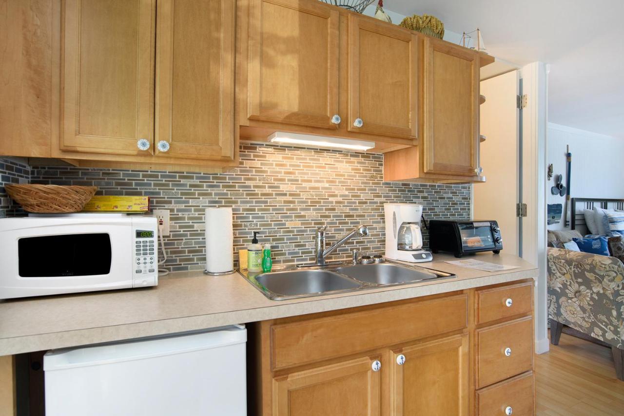 Waterside Suites Saugatuck Buitenkant foto