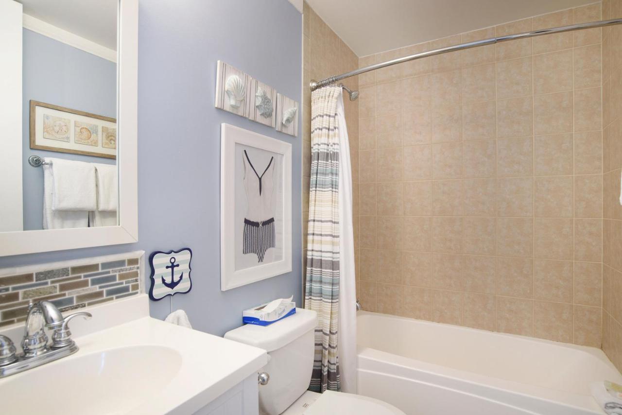 Waterside Suites Saugatuck Buitenkant foto