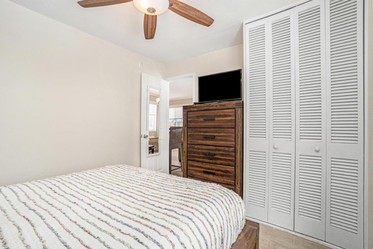 Waterside Suites Saugatuck Kamer foto